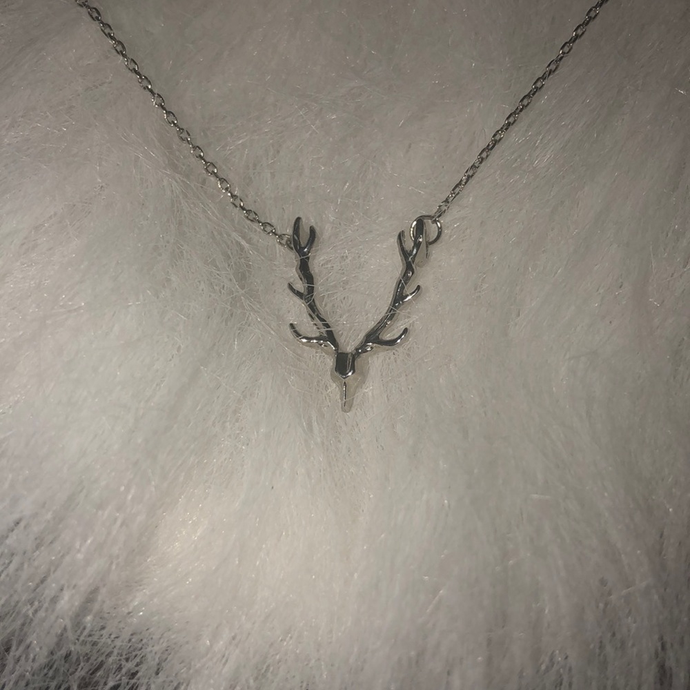 HELLO DEER 🦌 NECKLACE